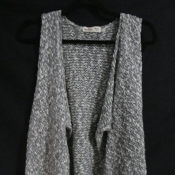 HOLLISTER CALIFORNIA | xs - s extra small - small | Open Front Sweater Vest - Picture 6 of 16
